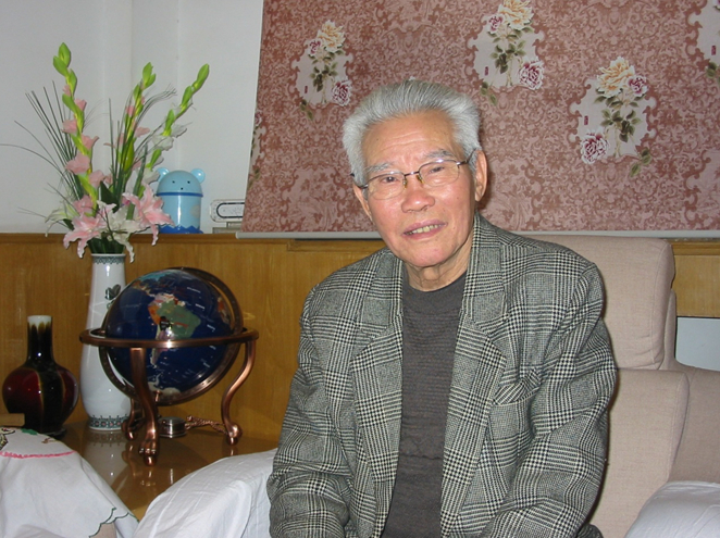 彭士禄院士    夯石|摄