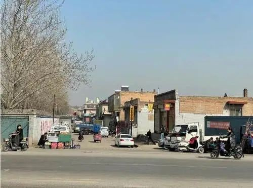 （图为山西杏花村街景）