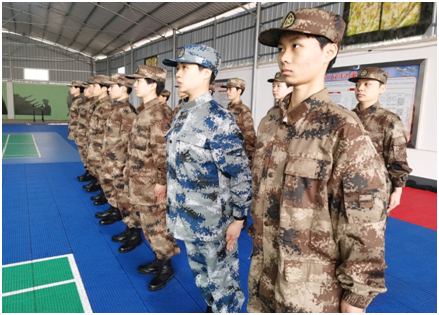 ▲小谢参加役前教育训练