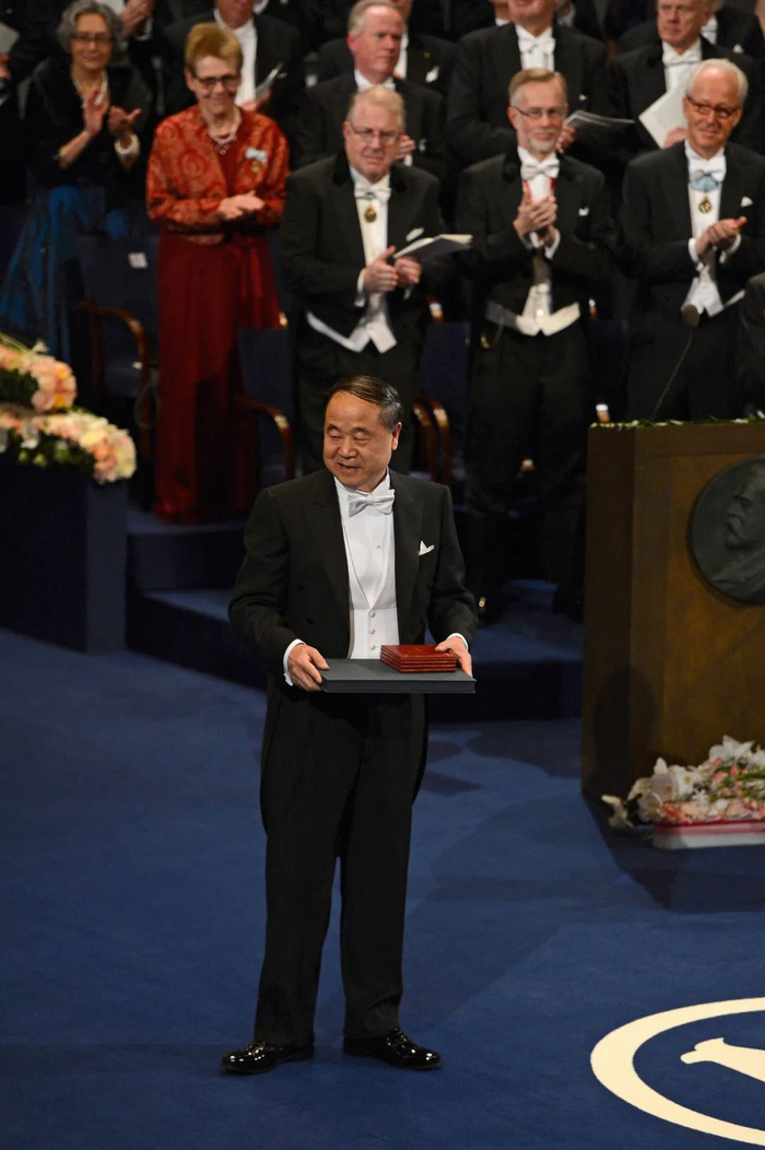 ▲ 我国唯一的诺贝尔文学奖得主，是潍坊人管谟业。图/视觉中国