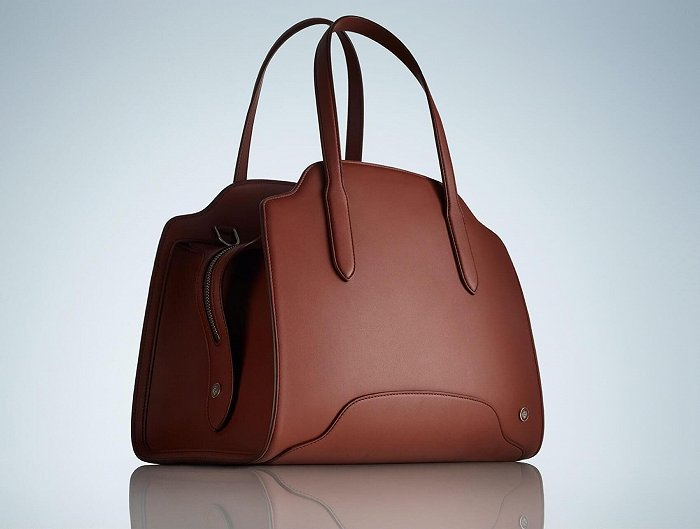 Sesia手袋系列 图片来源：Loro Piana