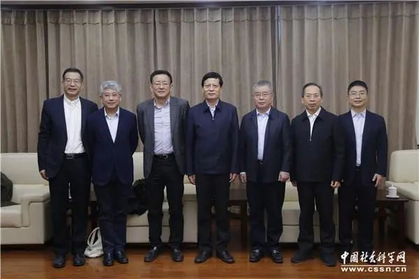 与会嘉宾合影 主办方/供图