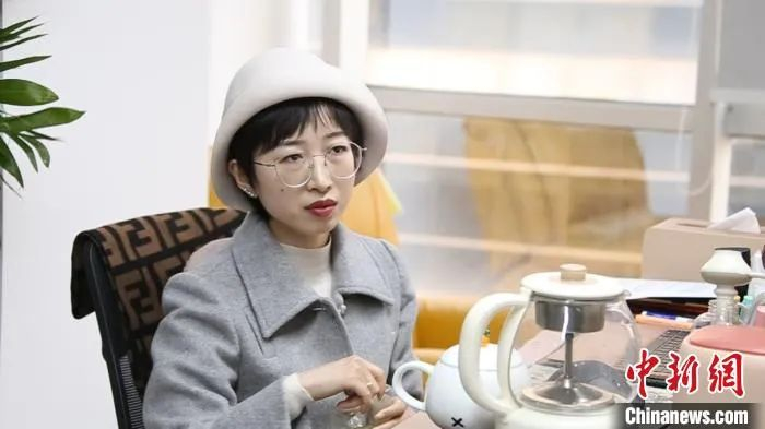 周韵娇在工作室。李秋莹 摄