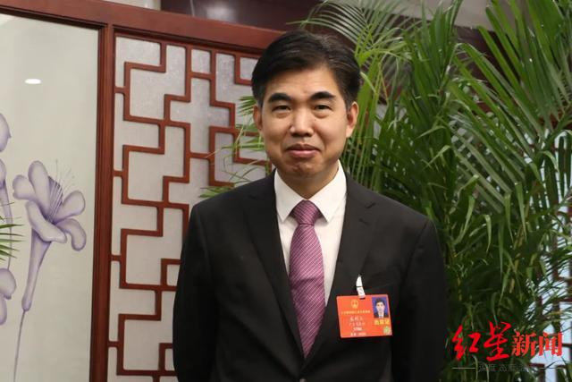 ↑全国人大代表朱列玉图据人民网