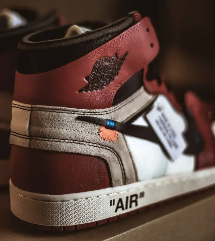 AIRJORDAN 1 Off-White Chicago The Ten OW联名。图/unsplash