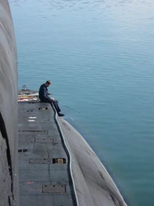 ▲喜欢安静的就钓钓鱼。