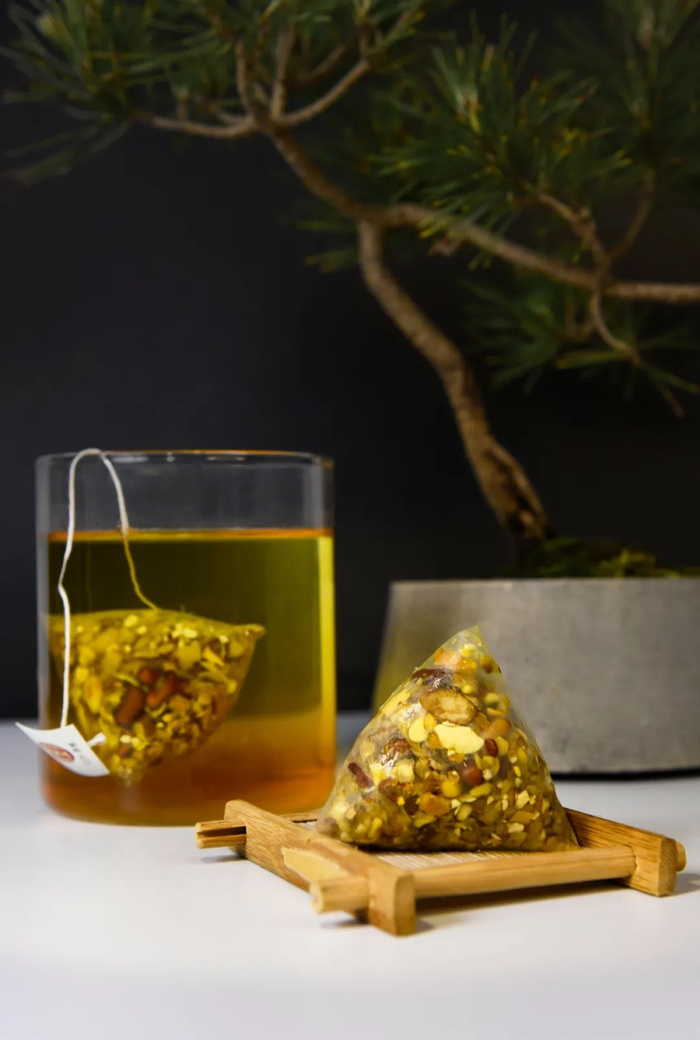 △三角茶包也比一般纸茶包好看，赏心悦目