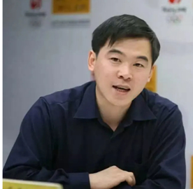 ·创业时期的李永新。