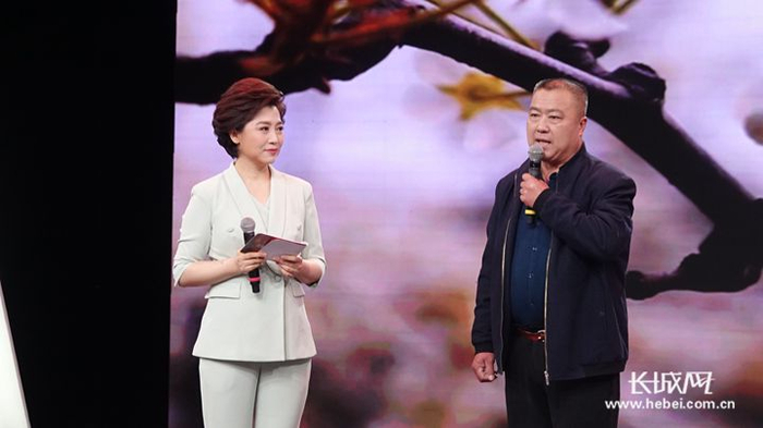 录制现场，魏县魏城镇东南温村种植户宋海河分享与崔献民之间的故事。长城网记者 刘澜澜 摄