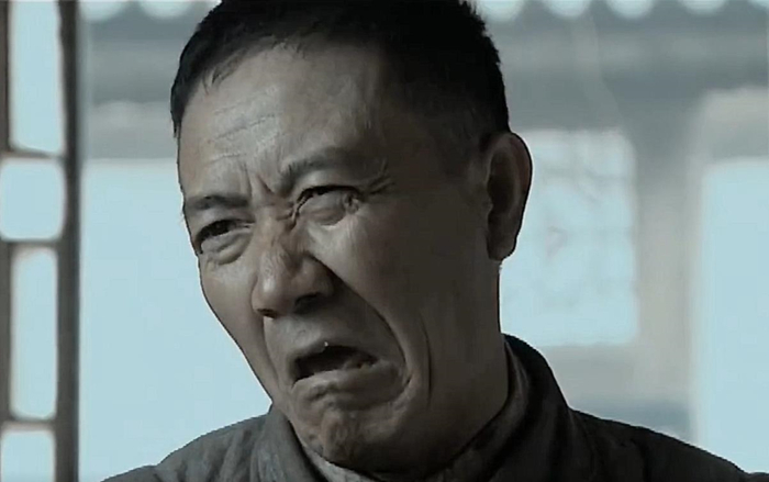 李云龙看到你们都烦。/《亮剑》