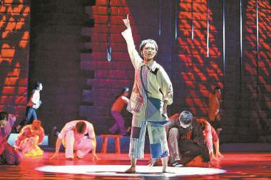 　　　舞剧《小萝卜头》剧照