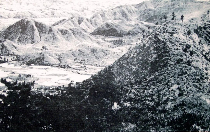 　　△红四军进攻长汀时长岭寨战斗遗址图