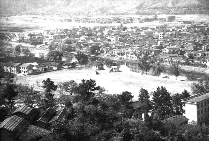 　　△长汀南寨广场历史照片