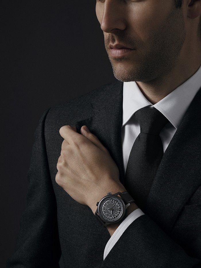  L.U.C Time Traveler One Black腕表  图片来源：Chopard萧邦
