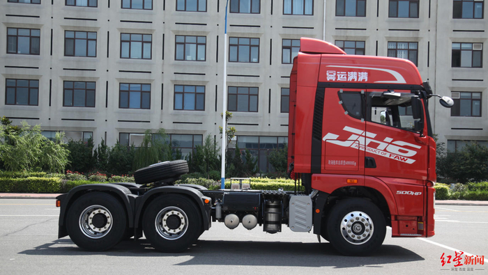 贴了车标的运满满货车图据运满满官方