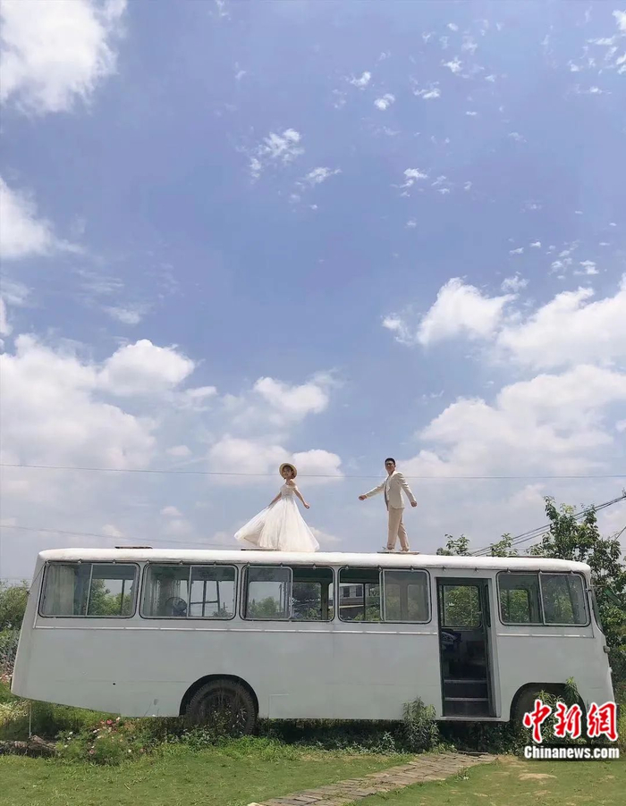 慕名而来拍摄的人们。受访者供图