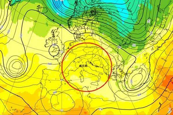 威尼斯高空气压场图。图片来源：中国天气网