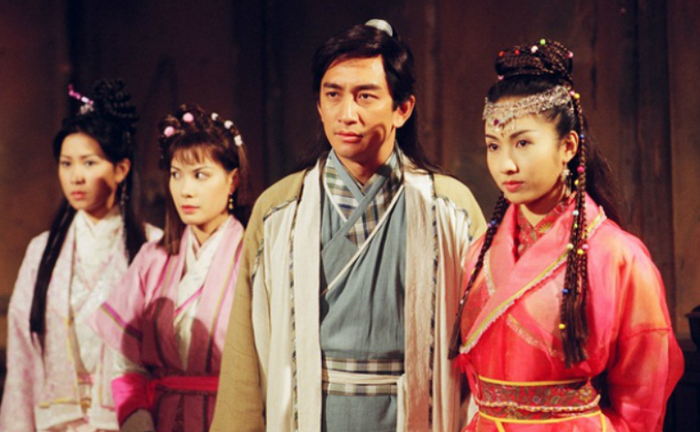 < 《倚天屠龙记》 >