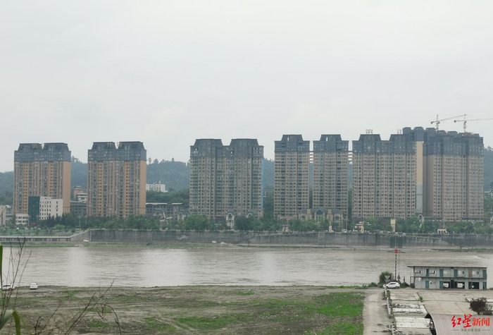 当年的纸厂地块已修起高楼