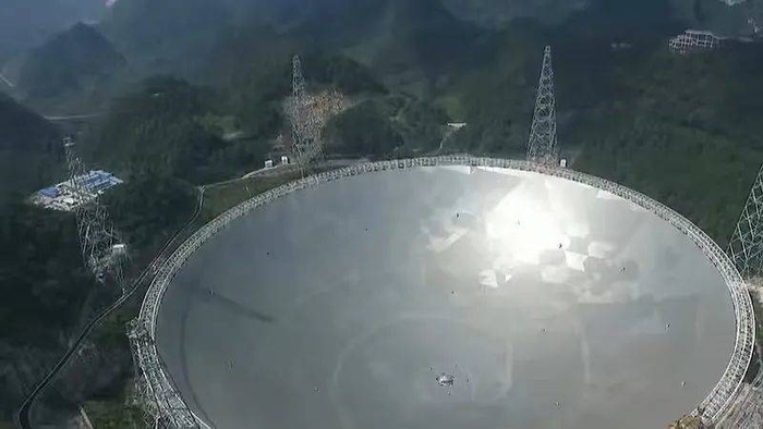 中国“天眼” FAST 图片来源：