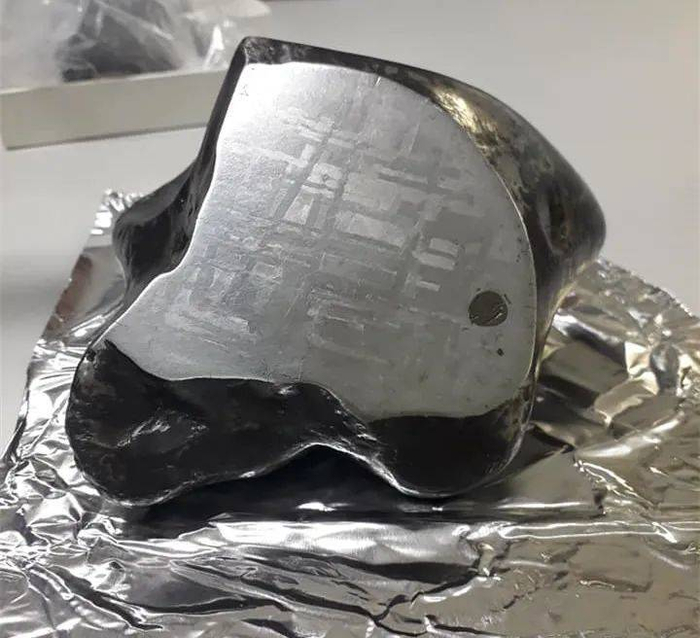 Rowton陨石照片。图片来源/伦敦自然博物馆