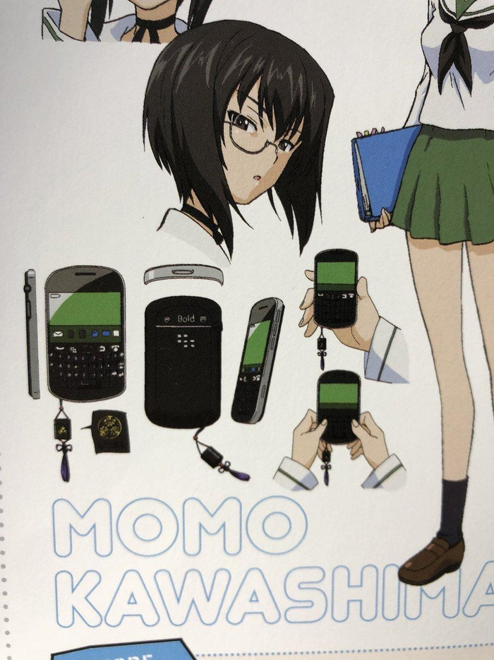 《战车少女》（2012）中河岛桃使用的黑莓手机（悼念逝去的黑莓）