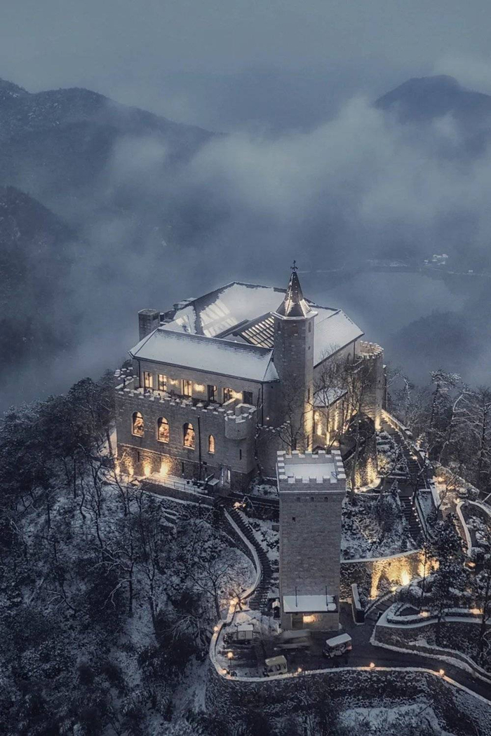 莫干山山顶的建筑。图/视觉中国