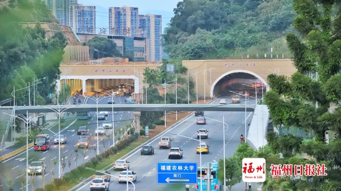 妙峰山隧道。王力 摄