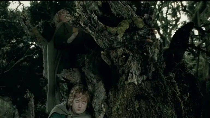 ©️《指环王2：双塔奇兵》，2002