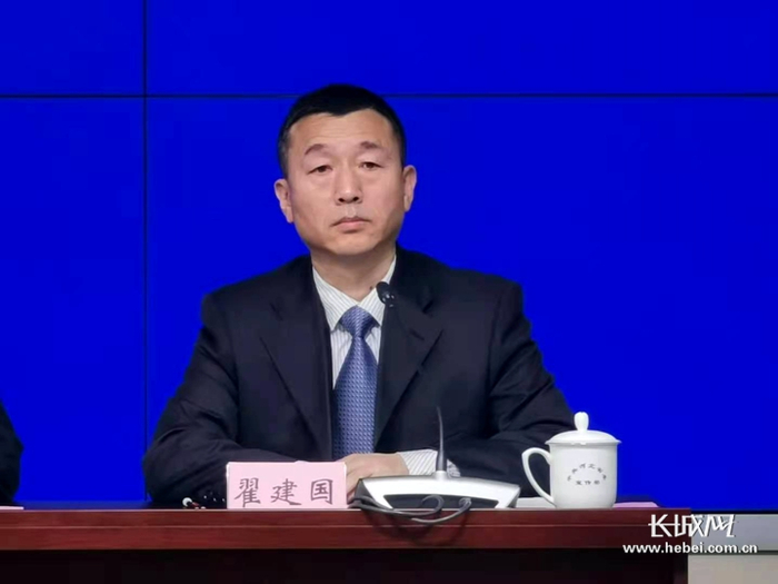 省商务厅外国投资管理处二级调研员翟建国回答记者提问。 长城网记者 张建勋 摄