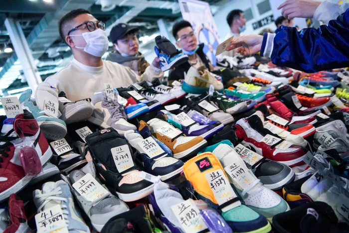 去年12月19日，“SneakerCon”上海球鞋潮流展在上海开幕。沈阳 摄