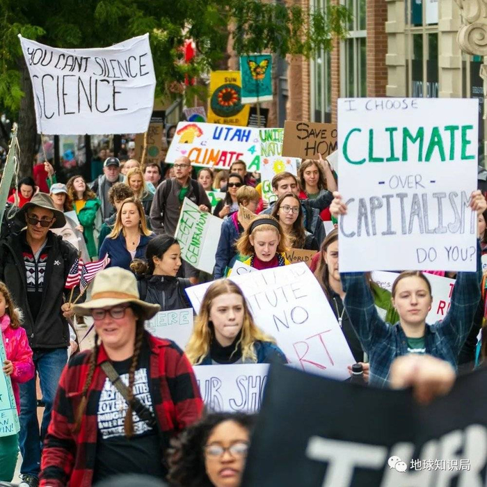 虽然经常用环保当子弹，但其实自己才是最不环保的（美国犹他州，全球气候罢工集会）（图：shutterstock）