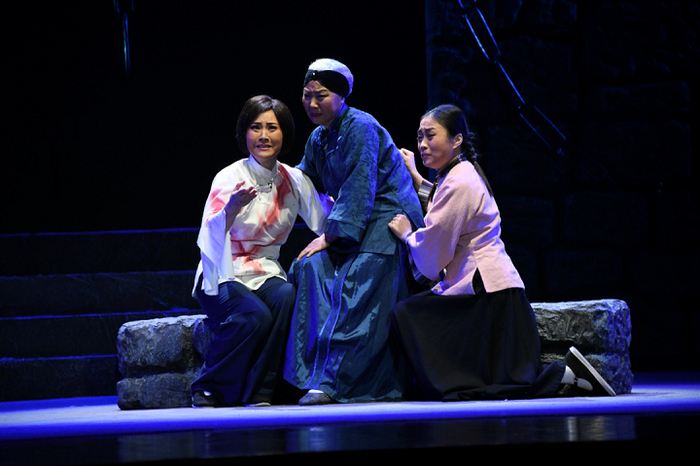 　　豫剧《郭隆真》演出现场。图片由河北师范大学提供