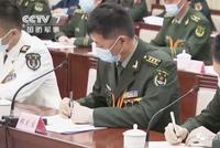 “英雄团长”祁发宝再次公开亮相 头上伤痕明显