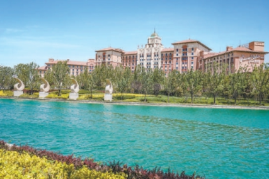 环球影城主题公园一角。