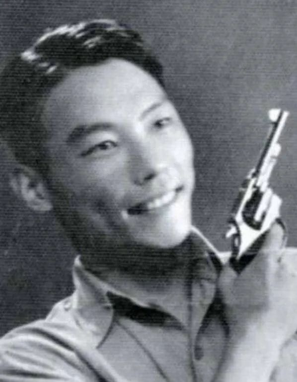 新中国成立前，熊向晖在国民党胡宗南部队从事秘密情报工作12年，为保卫延安、保卫党中央作出了重大贡献。图片来源：央视网