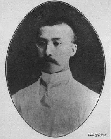 担任北京大学图书馆主任时的李大钊