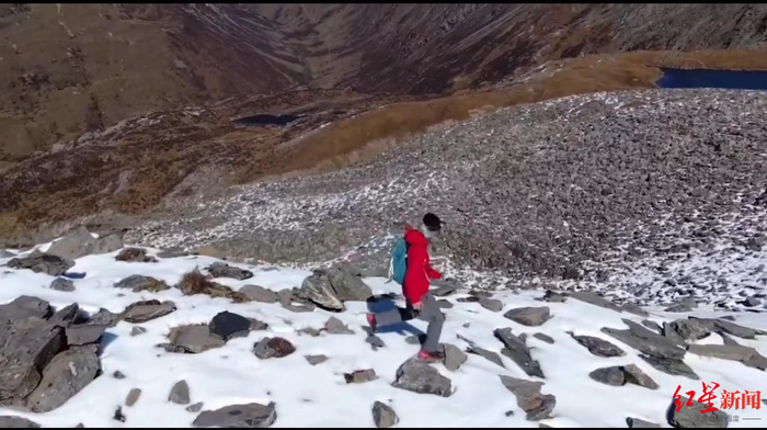 ↑失联男子惠某以前拍摄的穿越雪地视频截图。