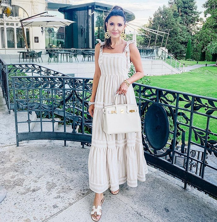 经典皮革版Oran Sandal  图片来源：Instagram@nettleskristina