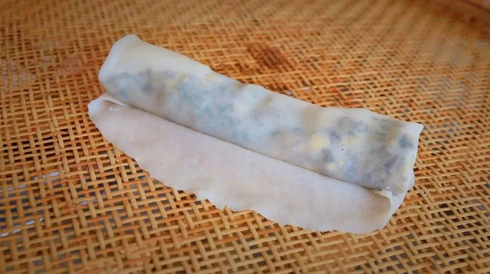 ▲ 咸香四溢的藤羹卷。摄影/何建松