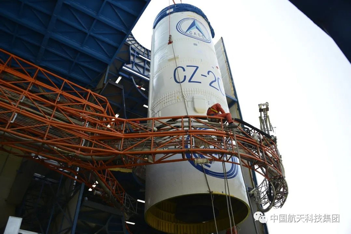 ▲ 火箭吊装（张曼&nbsp;摄）