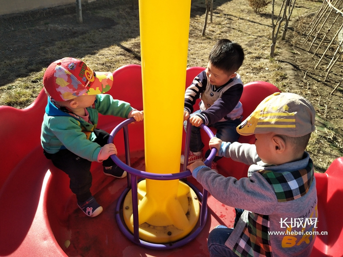 　沧州市儿童福利院的孩子们正在进行丰富的文体活动。沧州市儿童福利院/供图