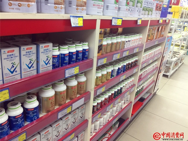 褪黑素产品销量增加。孙燕明/摄