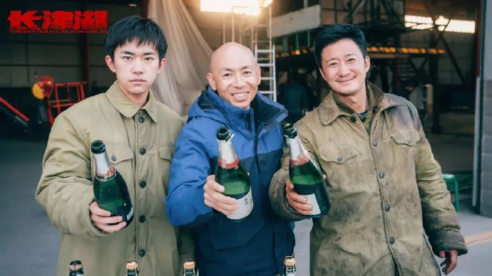 易烊千玺、林超贤、吴京 图片来源：《长津湖》剧组供图