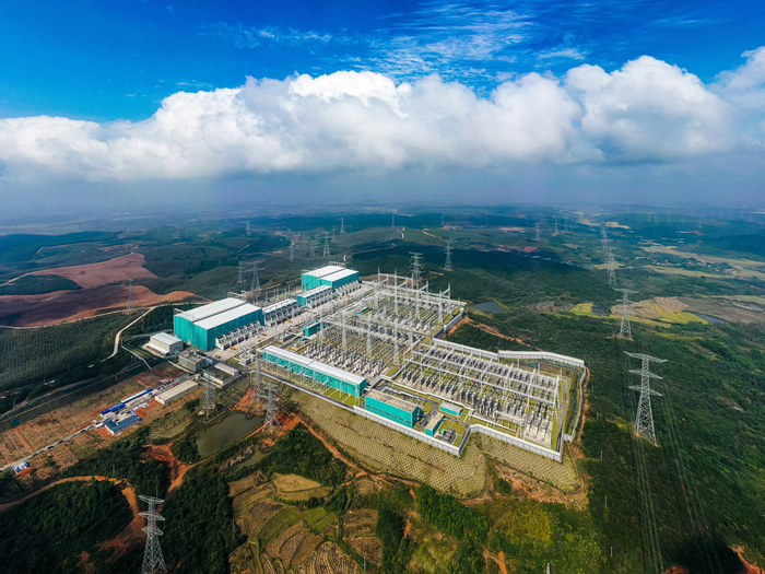 ±1100千伏古泉换流站航拍图。袁翔摄