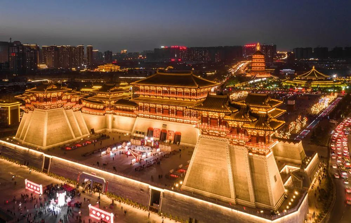  洛阳夜景 图片来源：摄图网