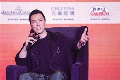 甄子丹在电影学堂与影迷们分享了他的武者人生