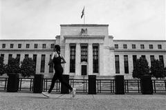 策略师：FOMC声明暗示最早可能在11月开始缩债