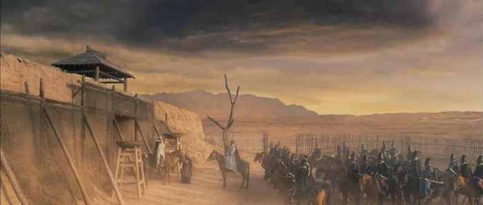 《龙门飞甲》中的驿站，可见规模远大于龙门客栈。来源/电影《龙门飞甲》截图