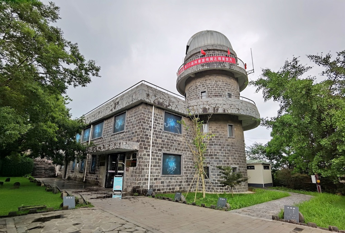 铁山寺天文科技馆外部刘乐凯图